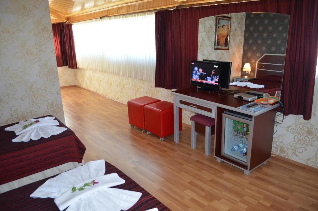 Club Rose Bay Hotel Foça Extérieur photo